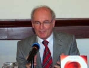 Robert P. Hajszan